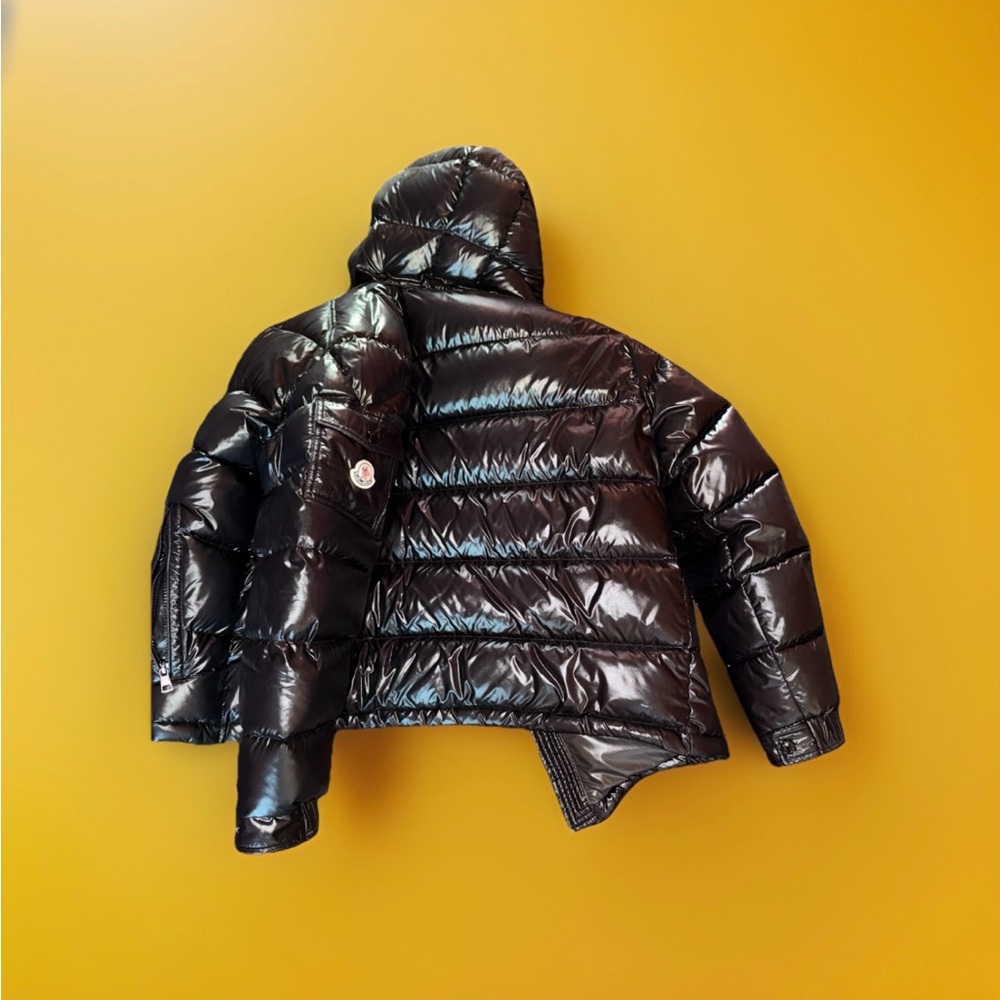 Moncler Black Puffer Jacket with Glossy Finish